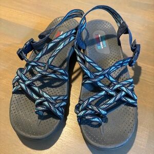 Sketchers sandals